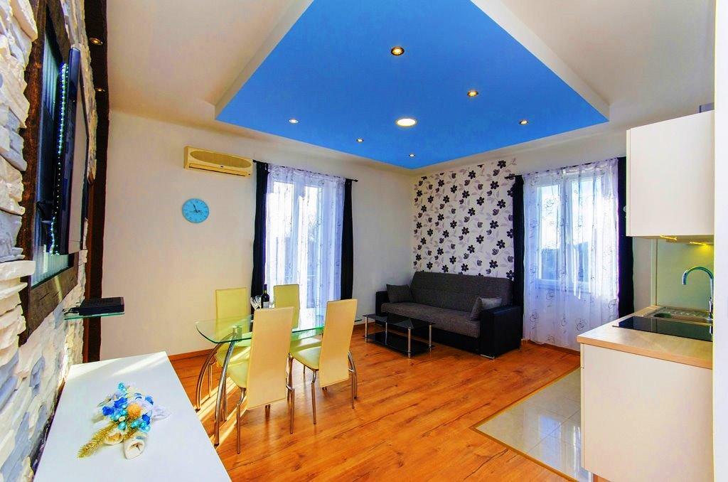 Violet Sea Breeze Apartment สปลิท ภายนอก รูปภาพ