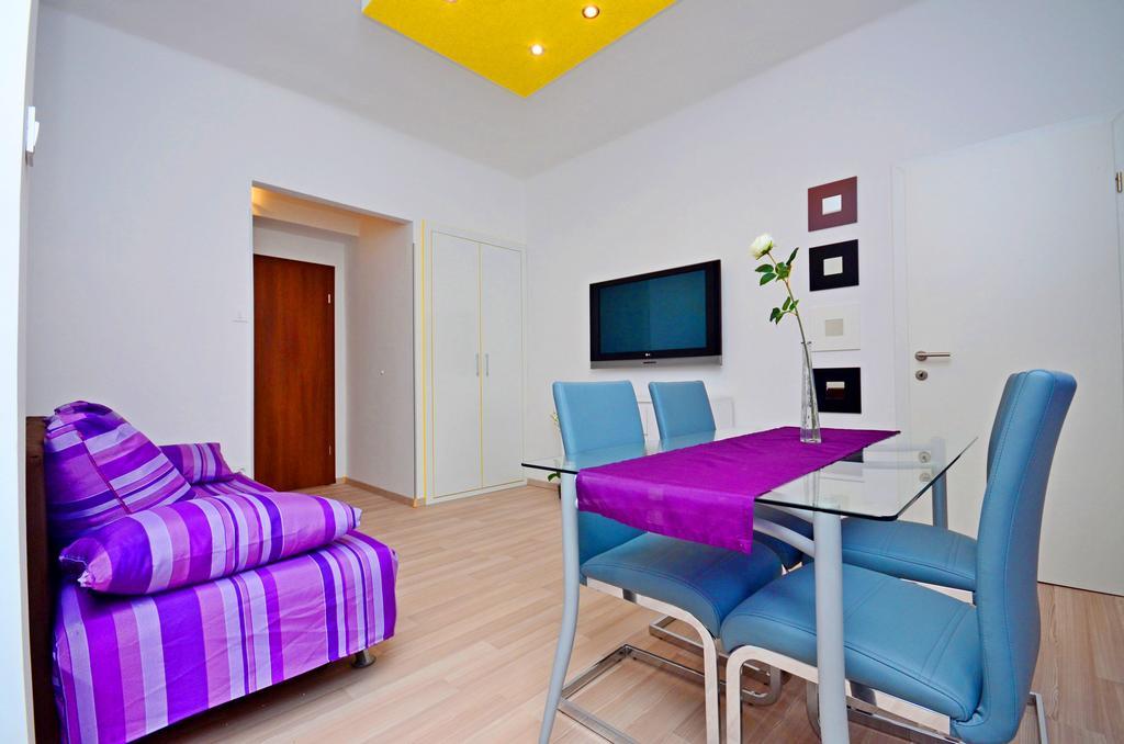 Violet Sea Breeze Apartment สปลิท ภายนอก รูปภาพ