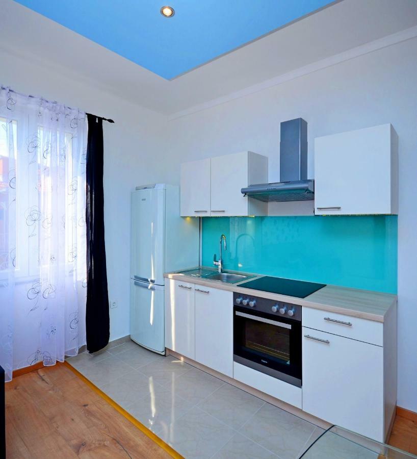 Violet Sea Breeze Apartment สปลิท ภายนอก รูปภาพ