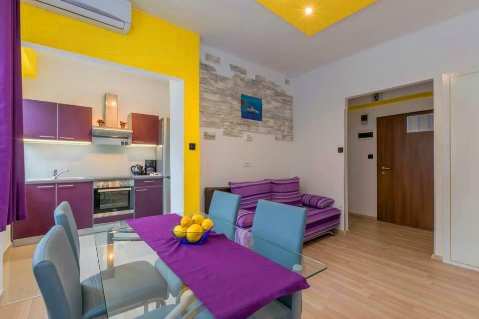 Violet Sea Breeze Apartment สปลิท ภายนอก รูปภาพ