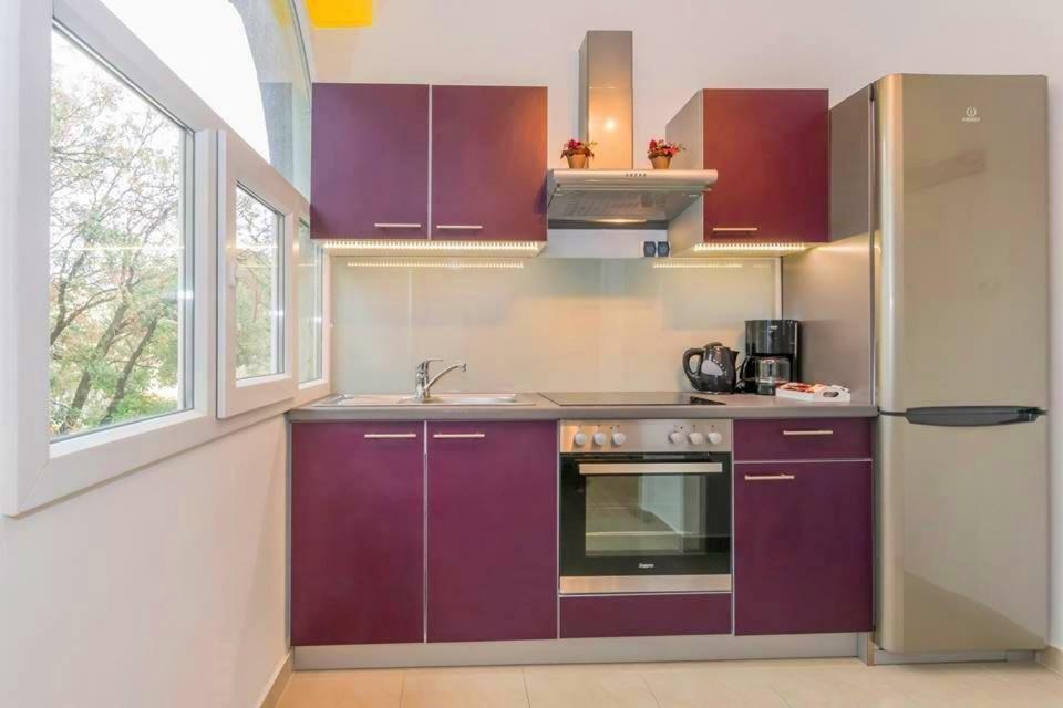 Violet Sea Breeze Apartment สปลิท ภายนอก รูปภาพ